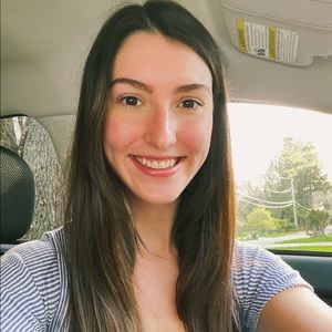 Meet your Posher, Hali